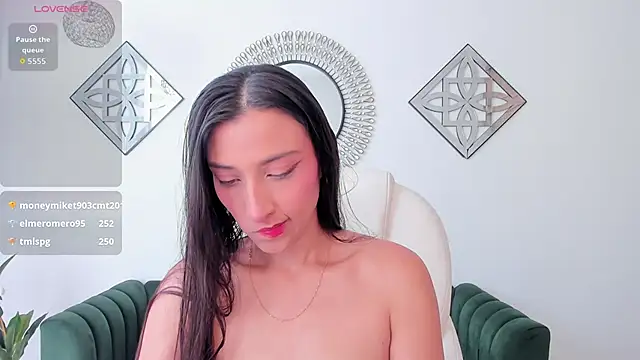 Snapshot of Kristen_Rousse chatting on 09/20/25, 08:47 Kristen Rousse online show from 09/20/25, 08:47