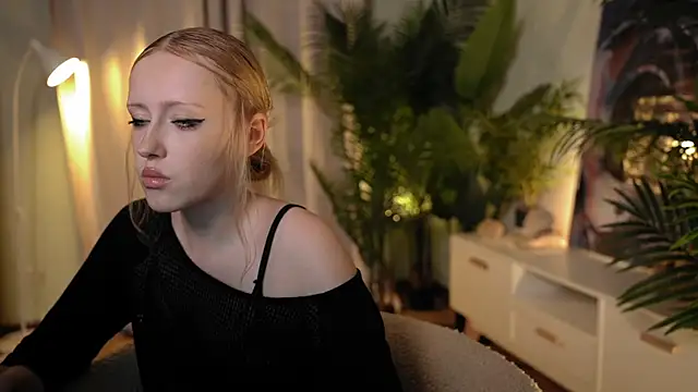 rosy petal online show from 09/08/25, 08:19