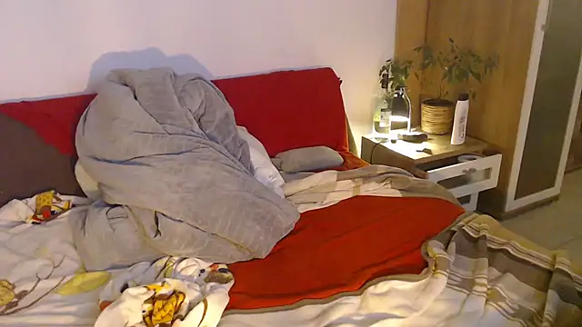 EdelHolz91 online show from 02/19/26, 04:15