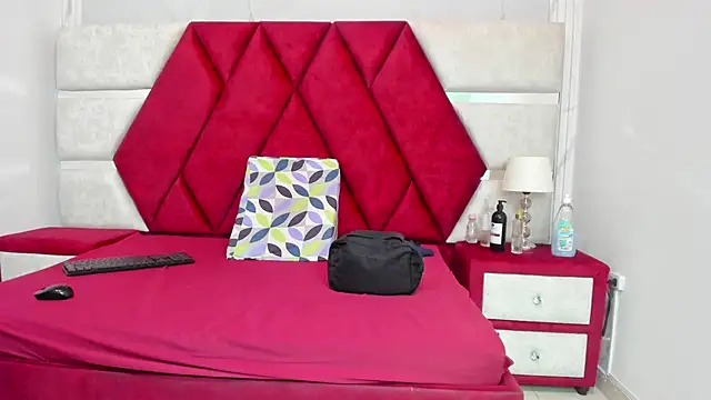 Kity spiderr online show from 03/24/26, 01:44