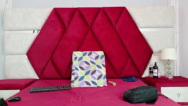 Kity spiderr online show from 03/25/26, 12:26