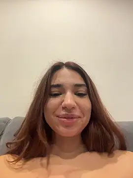 ItalianGirl online show from 12/01/25, 10:43