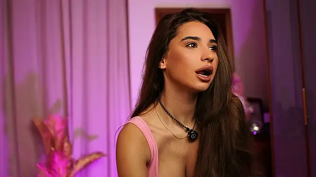 Snapshot of ItalianGirl chatting on 02/10/26, 07:57 ItalianGirl online show from 02/10/26, 07:57