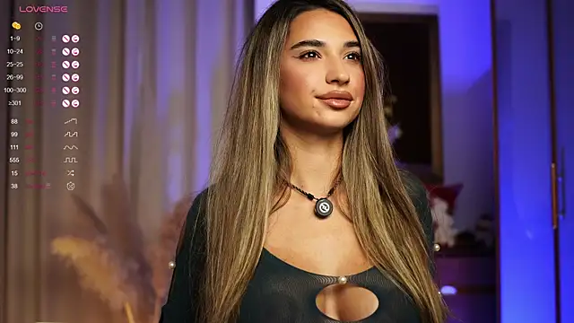 ItalianGirl online show from 10/06/25, 07:03