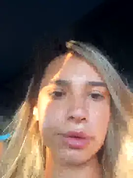 ItalianGirl online show from 09/21/25, 04:12
