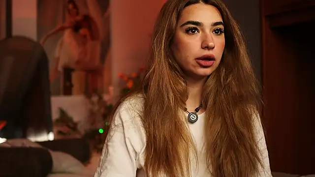 ItalianGirl online show from 03/15/26, 08:27