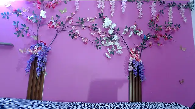 skinnysofia18 online show from 05/23/26, 02:27