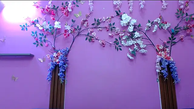 skinnysofia18 online show from 03/08/26, 07:44