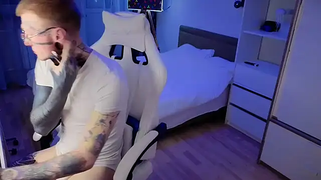 c10h15on1 online show from 02/18/26, 03:48