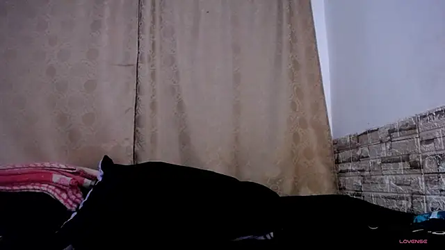 Snapshot of Bicky_24 chatting on 07/04/26, 07:59 Bicky 24 online show from 07/04/26, 07:59