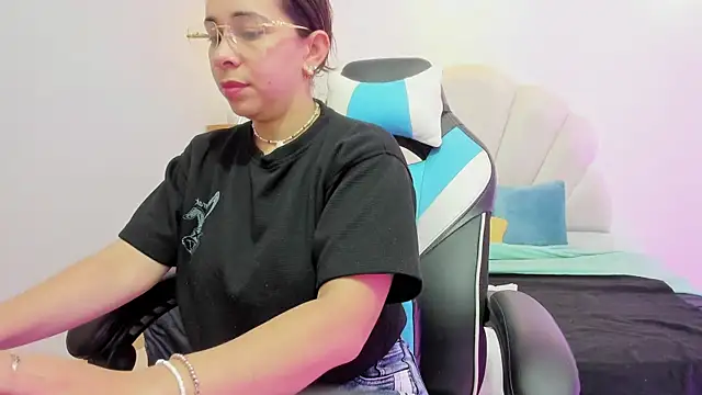 CataleyaAmaya online show from 09/22/25, 12:00