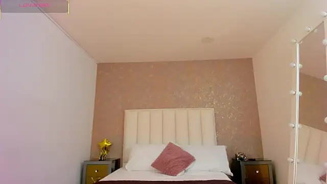 Snapshot of KaylieBrooks chatting on 09/26/25, 06:15 KaylieBrooks online show from 09/26/25, 06:15