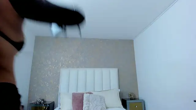 KaylieBrooks online show from 11/14/25, 01:59