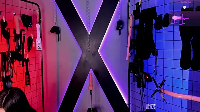 Snapshot of MissAlix_Mia_bdsm chatting on 09/18/25, 06:44 MissAlix Mia bdsm online show from 09/18/25, 06:44