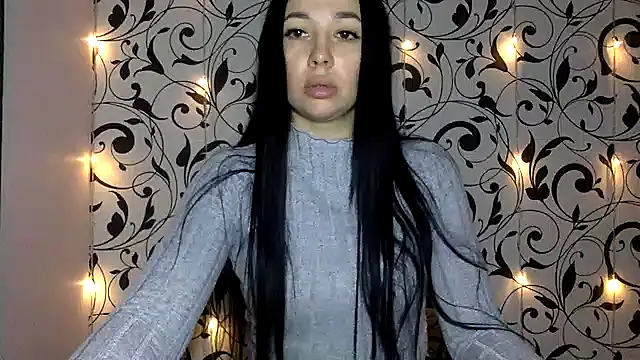 Snapshot of Ivelaa chatting on 11/03/25, 04:21 Ivelaa online show from 11/03/25, 04:21