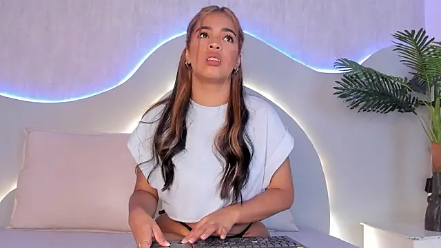 CannelaSmith online show from 02/05/26, 05:09