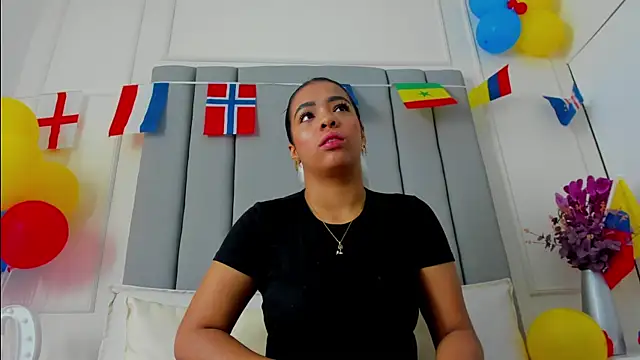 Snapshot of CannelaSmith chatting on 07/04/26, 11:27 CannelaSmith online show from 07/04/26, 11:27