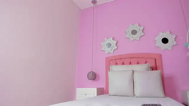 CannelaSmith online show from 11/06/25, 01:04