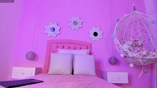 CannelaSmith online show from 01/06/26, 05:17