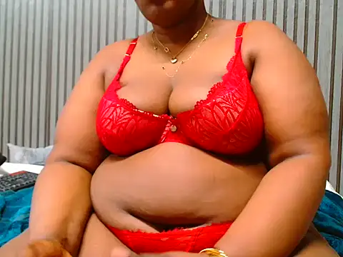 Snapshot of ROYALASS25 chatting on 10/01/25, 05:50 ROYALASS25 online show from 10/01/25, 05:50