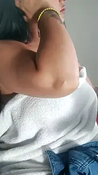 karly hot  online show from 10/05/25, 02:02