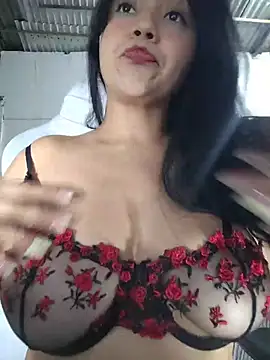 Snapshot of karly_hot_ chatting on 07/12/26, 10:32 karly hot online show from 07/12/26, 10:32