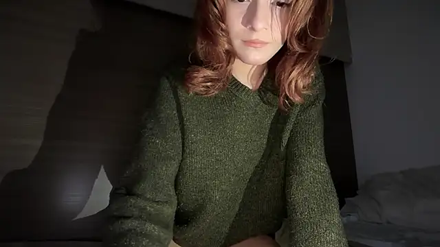 Liiz 01 online show from 11/30/25, 03:18