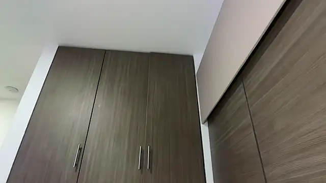 Liiz 01 online show from 03/16/26, 05:26