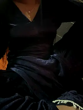 Sexylella143 online show from 12/15/25, 03:45