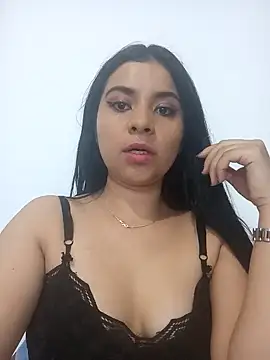 ValerieLove  online show from 11/08/25, 09:29