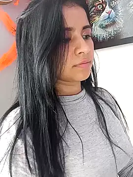 ValerieLove  online show from 10/27/25, 07:37