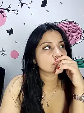 ValerieLove  online show from 09/21/25, 07:30