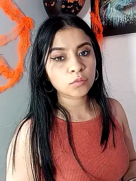 ValerieLove  online show from 10/30/25, 07:33