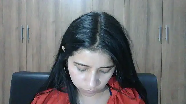 ValerieLove  online show from 11/16/25, 08:02