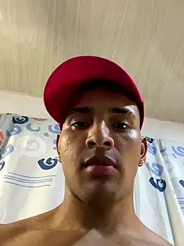 Snapshot of Smith_Fitness chatting on 04/19/26, 10:05 Smith Fitness online show from 04/19/26, 10:05
