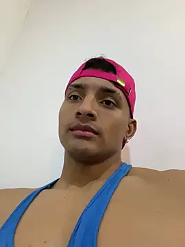 Snapshot of Smith_Fitness chatting on 04/23/26, 03:24 Smith Fitness online show from 04/23/26, 03:24