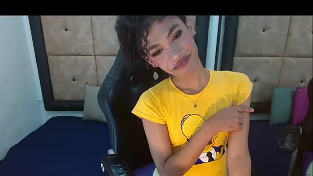 Snapshot of Penelopee_Rouse chatting on 11/19/25, 07:36 Penelopee Rouse online show from 11/19/25, 07:36