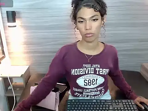 Snapshot of Penelopee_Rouse chatting on 11/09/25, 07:29 Penelopee Rouse online show from 11/09/25, 07:29