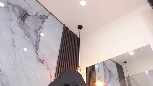 Penelopee Rouse online show from 04/15/26, 07:18