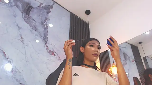 Penelopee Rouse online show from 04/11/26, 07:28