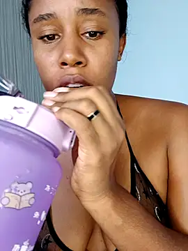 Snapshot of MoniqueMulberry chatting on 12/02/25, 07:37 MoniqueMulberry online show from 12/02/25, 07:37