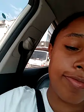 MoniqueMulberry online show from 10/28/25, 06:18