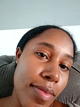 Snapshot of MoniqueMulberry chatting on 11/07/25, 08:02 MoniqueMulberry online show from 11/07/25, 08:02