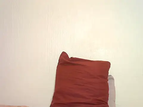 BeautyQueenX22 online show from 11/12/25, 05:50