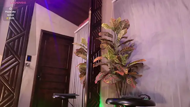 Meganreed  online show from 10/23/25, 10:03