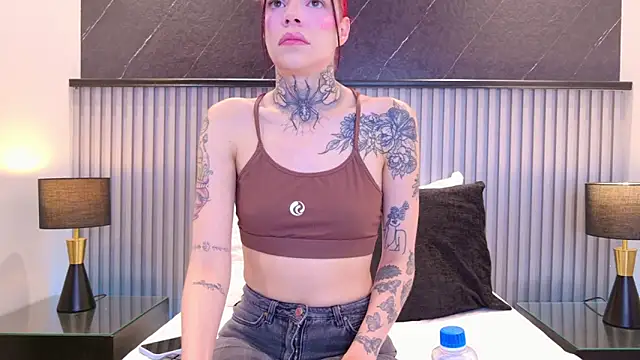 Snapshot of Meganreed_ chatting on 05/09/26, 10:24 Meganreed online show from 05/09/26, 10:24