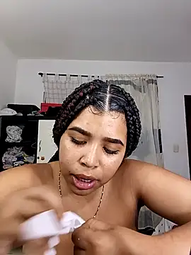 Snapshot of MadissonRizz chatting on 10/02/25, 04:38 MadissonRizz online show from 10/02/25, 04:38