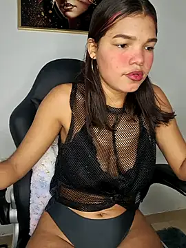 Snapshot of Lina_em chatting on 09/14/25, 01:11 Lina em online show from 09/14/25, 01:11