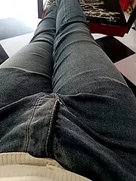 anis3g4 online show from 10/07/25, 11:55