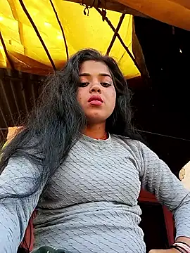 Yatiksha Beby online show from 02/15/26, 10:25